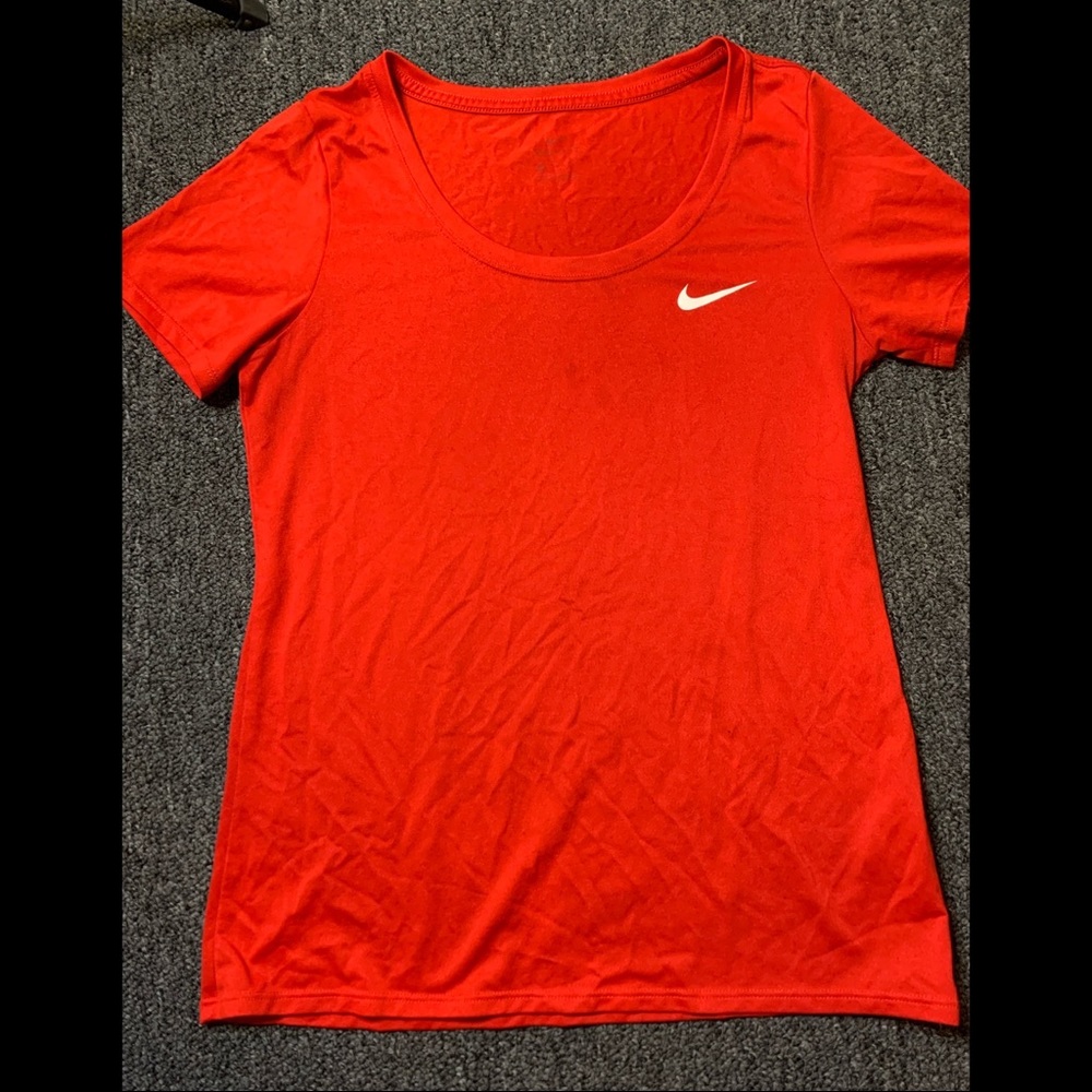 nike tee
